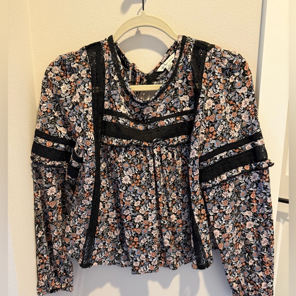 American eagle top, size S